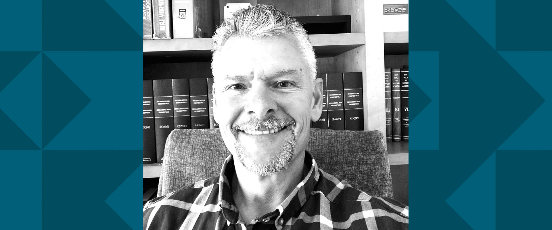 law firms that employ estate agents danger of riding two horses